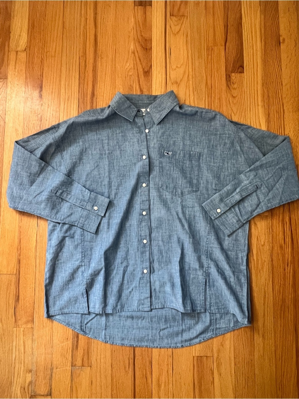 Vineyard Vines Light Blue Chambray Long-Sleeve Button-Down Shirt​